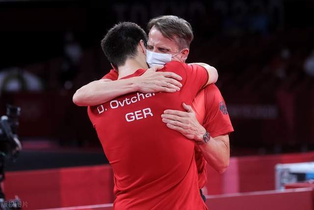 中场的对决 中场的对决