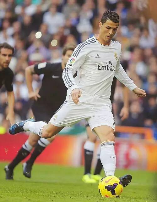 优先稳中场 优先稳中场