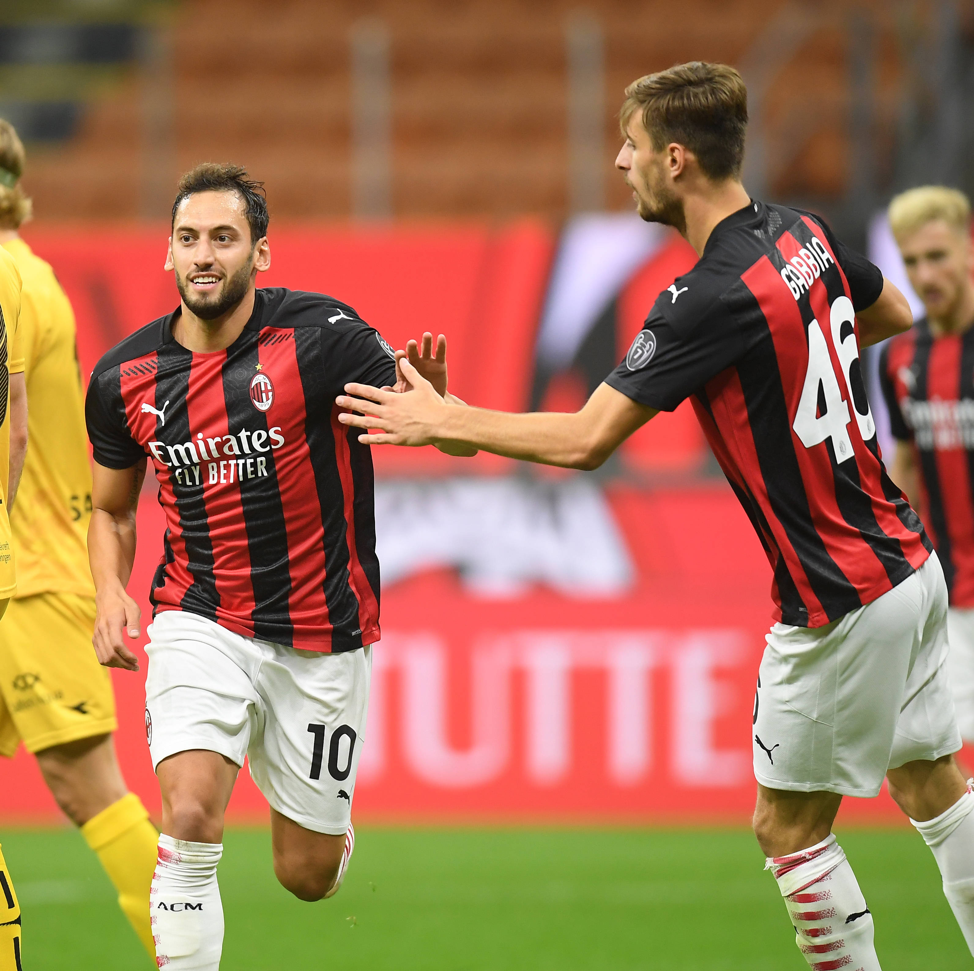 压造成角球 压造成角球